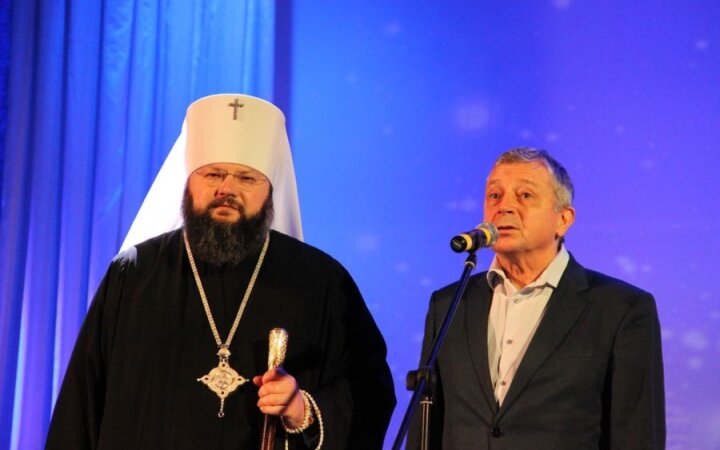 Воспитанники воскресной школы храма  Святых Новомучеников посетили архиерейскую елку